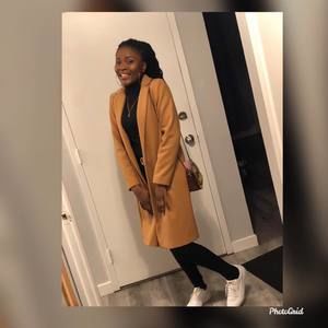 Meet your Posher, Dorcas